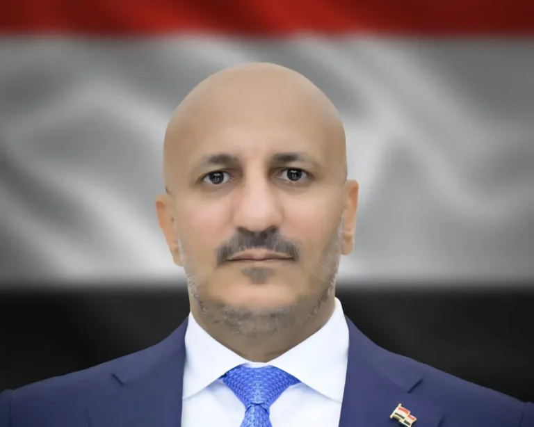 تهنئة طارق صالح بعيد الأم مع تحية خاصة لأمهات الشهداء