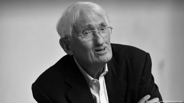 وفاة الفيلسوف الألماني يورغن هابرماس أحد أعظم عقول الفلسفة المعاصرة