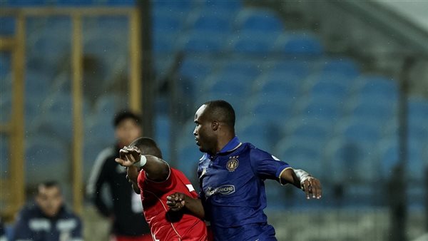 مروان عثمان يحرز هدف التعادل للأهلي أمام الترجي