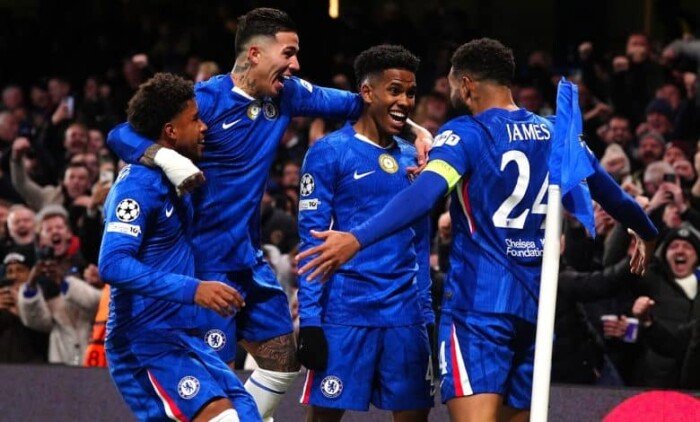 تشيلسي يتحدى إيفرتون في مواجهة قوية في الدوري الإنجليزي اليوم