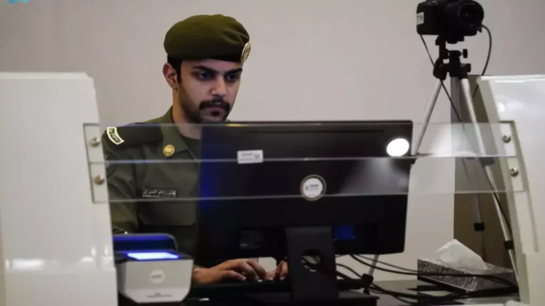 الجوازات السعودية تعلن عن موعد إطلاق النظام الجديد الذي سيغير هوية الزائر والمقيم