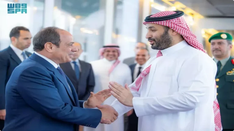 لحظة وداع تاريخية بين السيسي وولي العهد السعودي في جدة وكواليس مثيرة تكشف المستور