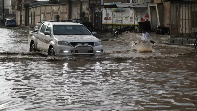 تحذيرات من خبير طقس بشأن منخفض جوي خطير يهدد اليمن أول أيام العيد مع توقعات بسيول مدمرة