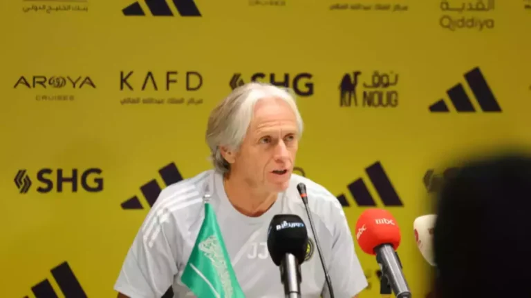 خيخوس يثير الدهشة بقراره الاستراتيجي: يناشد التعاقد مع 3 محترفين أجانب في مركز المحور بدلاً من تعزيز الدفاع