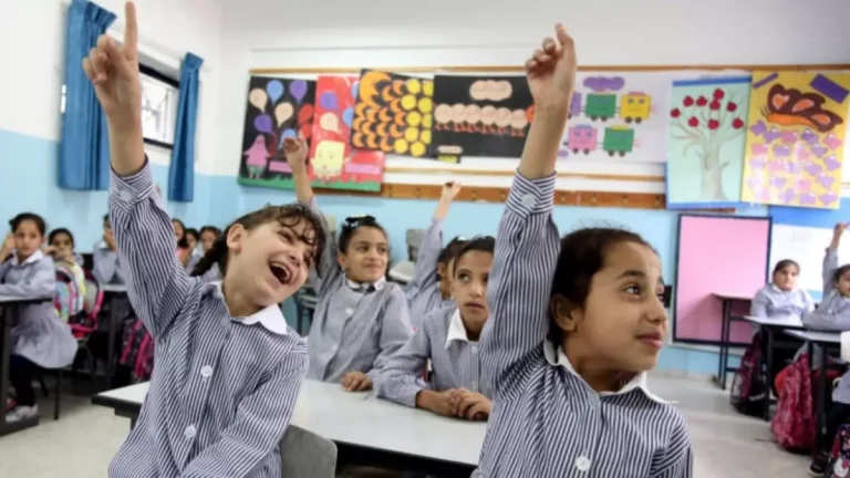 وزير التعليم يقرر تعليق الدراسة لمدة يومين في جميع المحافظات المصرية بسبب موجة طقس خطيرة