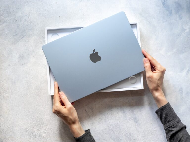 دليلك لاختيار أفضل حاسوب ماك بوك يناسب احتياجاتك في 2026