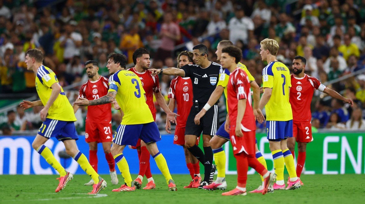 بعد الخروج المخيب من كأس العالم ظهور نتائج إيجابية لعينة المنشطات لثمانية لاعبين من المنتخب التونسي