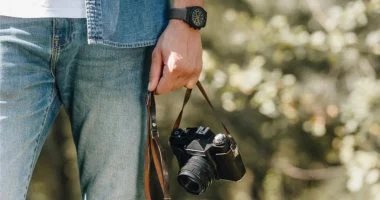 دراسة تكشف عن أن شخصاً واحداً من كل خمسة يترك هواتفه وكاميراته دون مراقبة مما يزيد من خطر السرقات