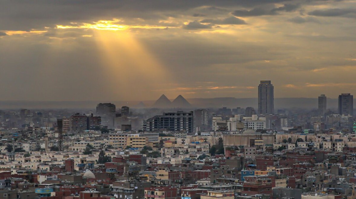 اجتماع الخميس يحدد مصير سعر الفائدة وسط تحديات التضخم وعبء الدين وتأثير ذلك على الاقتصاد المحلي