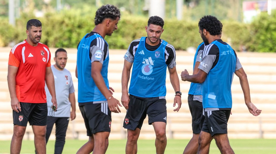 البرنامج التحضيري للنادي الأهلي قبل اللقاء المرتقب مع برشلونة وتفاصيل موعد العودة إلى القاهرة