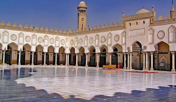 بث مباشر يتيح لك حضور مراسم صلاة الجمعة من قلب الأزهر الشريف بعبق التاريخ وروحانية المكان