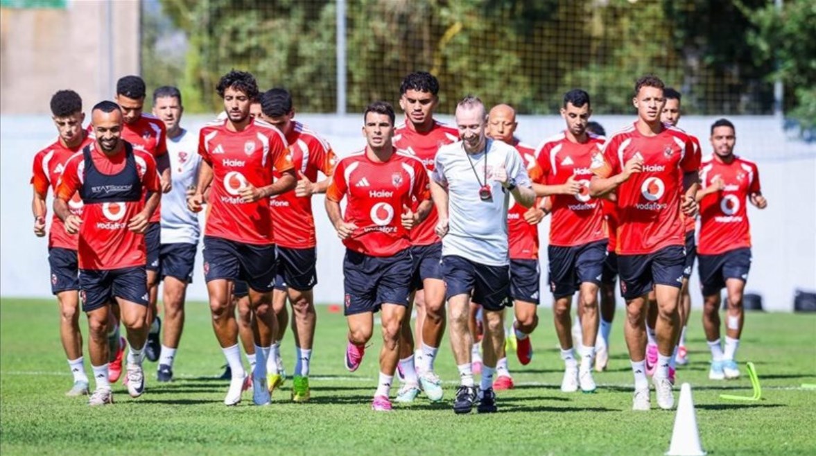 بنجدية يتصدر هجوم الأهلي في مواجهة يوروبا الإسباني الليلة ضمن الجولة الحاسمة من المنافسات الأوروبية