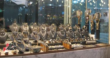 توقعات سعر الذهب اليوم الجمعة الحادي والعشرين من أغسطس عام ألفين وستة وعشرين هل يستمر عيار 21 في الارتفاع وتحقيق المزيد من المكاسب