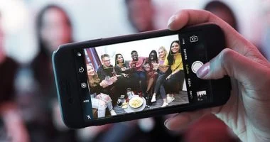 خمسة إعدادات مخفية في كاميرا آيفون تعزز من جودة صورك وتحقق لك نتائج احترافية مبهرة بسهولة وبساطة