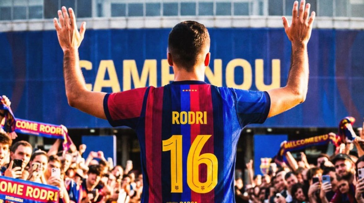 رودري يبدأ تدريباته مع برشلونة ويتأهب لمواجهة الأهلي في مباراة اليوم الحاسمة للبطولة