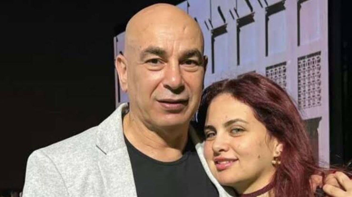 زوجات النجوم في عالم مفتوح من البيوت المغلقة إلى جحيم السوشيال ميديا وتأثيرها على حياتهن اليومية