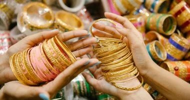 سعر الذهب في مصر اليوم الأحد الموافق الثالث والعشرين من أغسطس لعام ألفين وستة وعشرين يشهد تغيرات ملحوظة في السوق المحلي