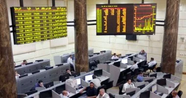 عمالقة الأعمال يسيطرون على أسهم البنوك بتكتيكات جديدة في عالم التأمينات ويحققون ملاذًا آمنًا للمستثمرين