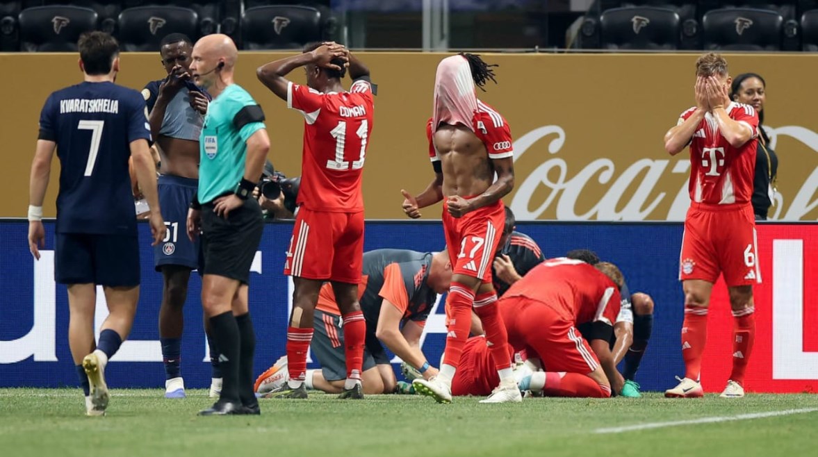 كومباني يكشف تفاصيل سقوط موسيالا مرتين قبل السوبر الألماني ويشرح تأثيره على المباراة المنتظرة