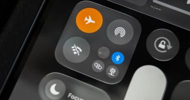 هل حقًا يمكن لتقنية وضع الطيران أن تمنع تتبع هاتفك بالمطلق وما هي الحقيقة التي يجب أن تعرفها الآن