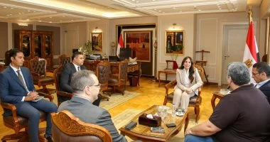 وزيرة الإسكان تناقش مع رئيس مؤسسة GTO العالمية سبل تعزيز التعاون في تسويق المشاريع العقارية الجديدة