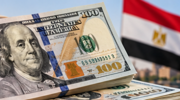 أوراق دولار أمريكي أمام خلفية من القاهرة في تصميم توضيحي